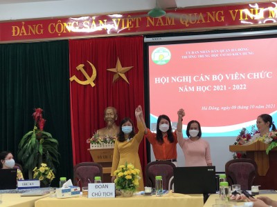 Hội nghị Cán bộ - Viên chức - Người lao động năm học 2021 – 2022 tại trường THCS Kiến Hưng