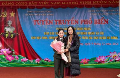 Tuyên truyền luật an ninh mạng với nội dung: “ Đảm bảo an toàn thông tin khi sử dụng mạng xã hội và phòng chống xâm hại trẻ em trên không gian mạng cho học sinh, sinh viên trên địa bàn quận Hà Đông”